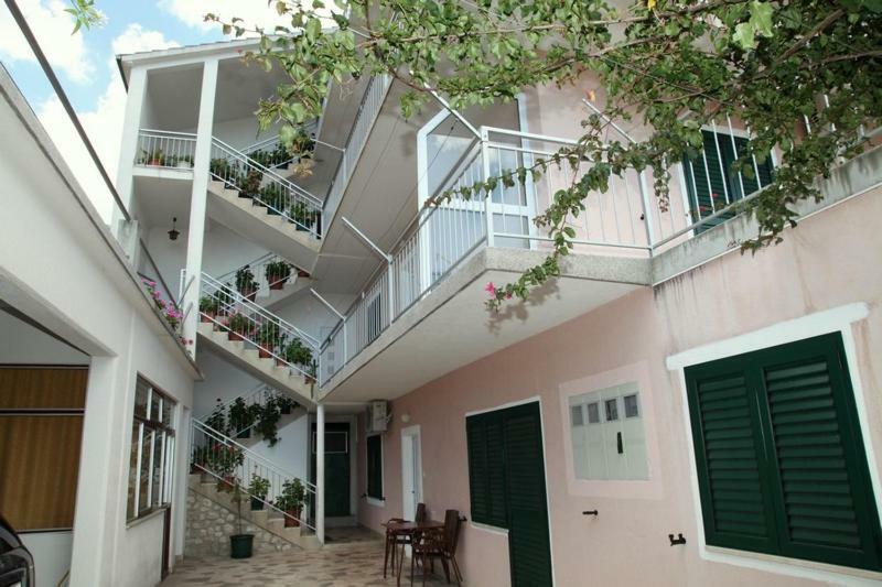 Apartments Villa Ravlic Makarska Exterior photo